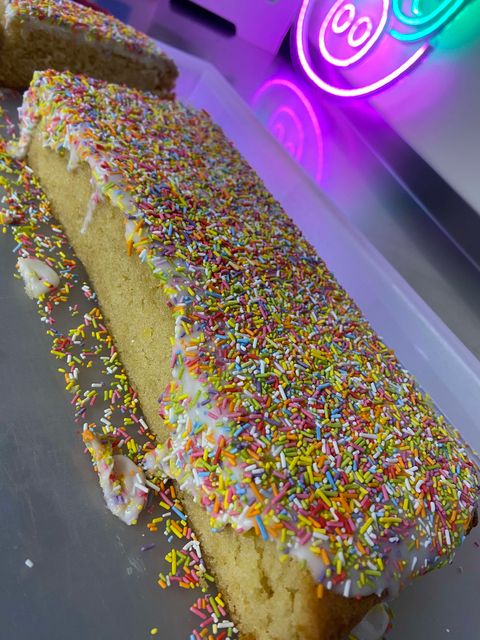 Slab Of Old School Vanilla Sponge